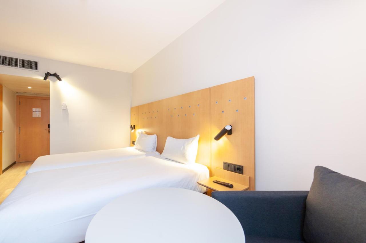 Ibis Alcala De Henares La Garena Hotell Exteriör bild