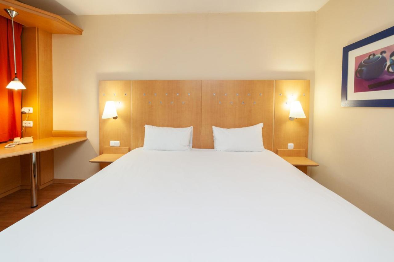 Ibis Alcala De Henares La Garena Hotell Exteriör bild