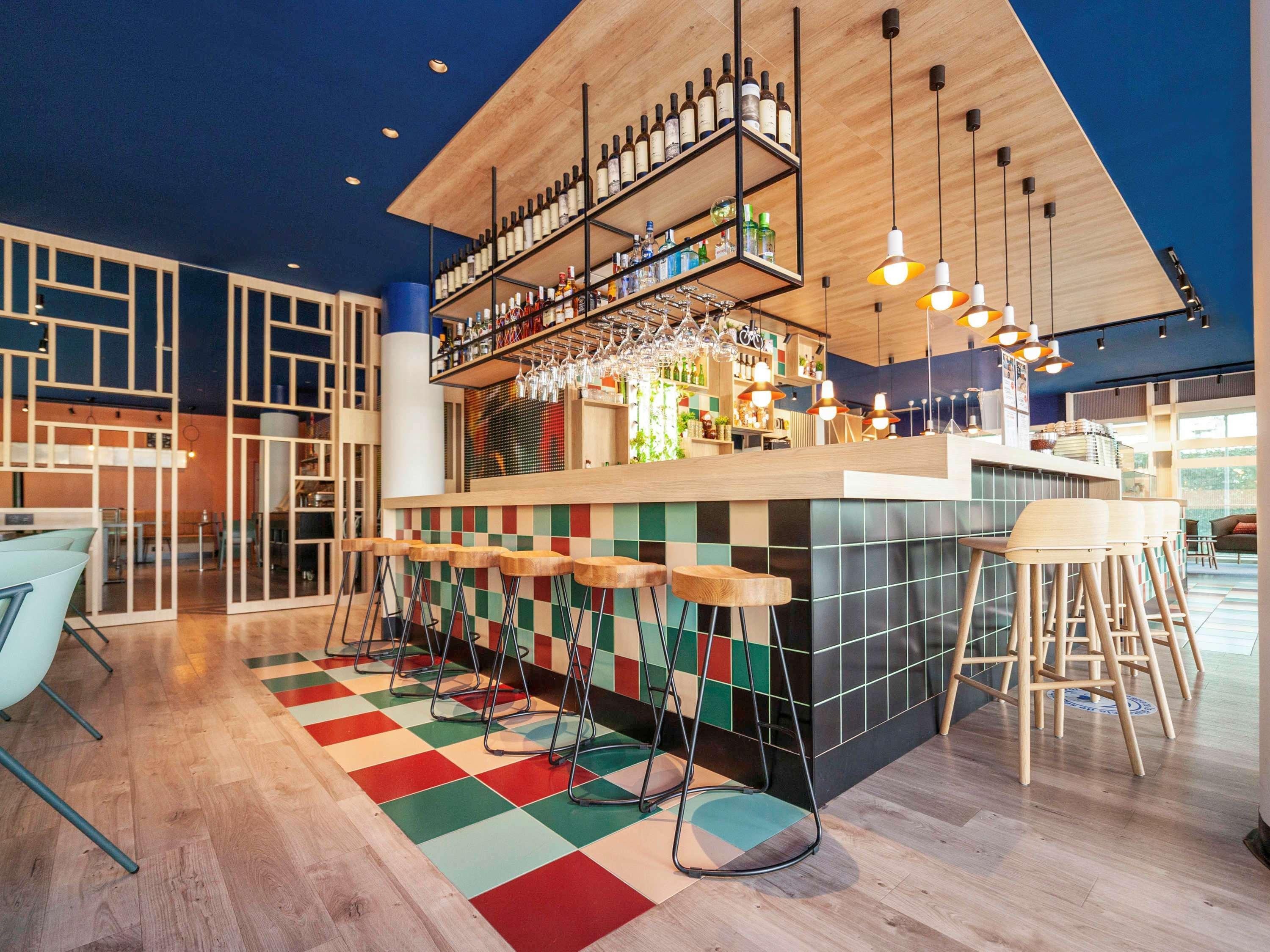 Ibis Alcala De Henares La Garena Hotell Exteriör bild