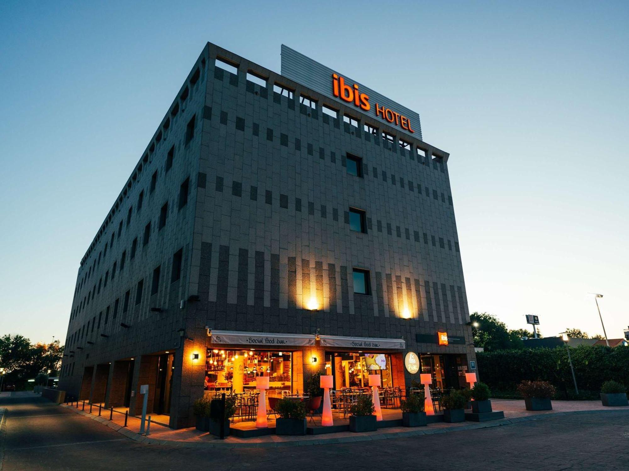 Ibis Alcala De Henares La Garena Hotell Exteriör bild
